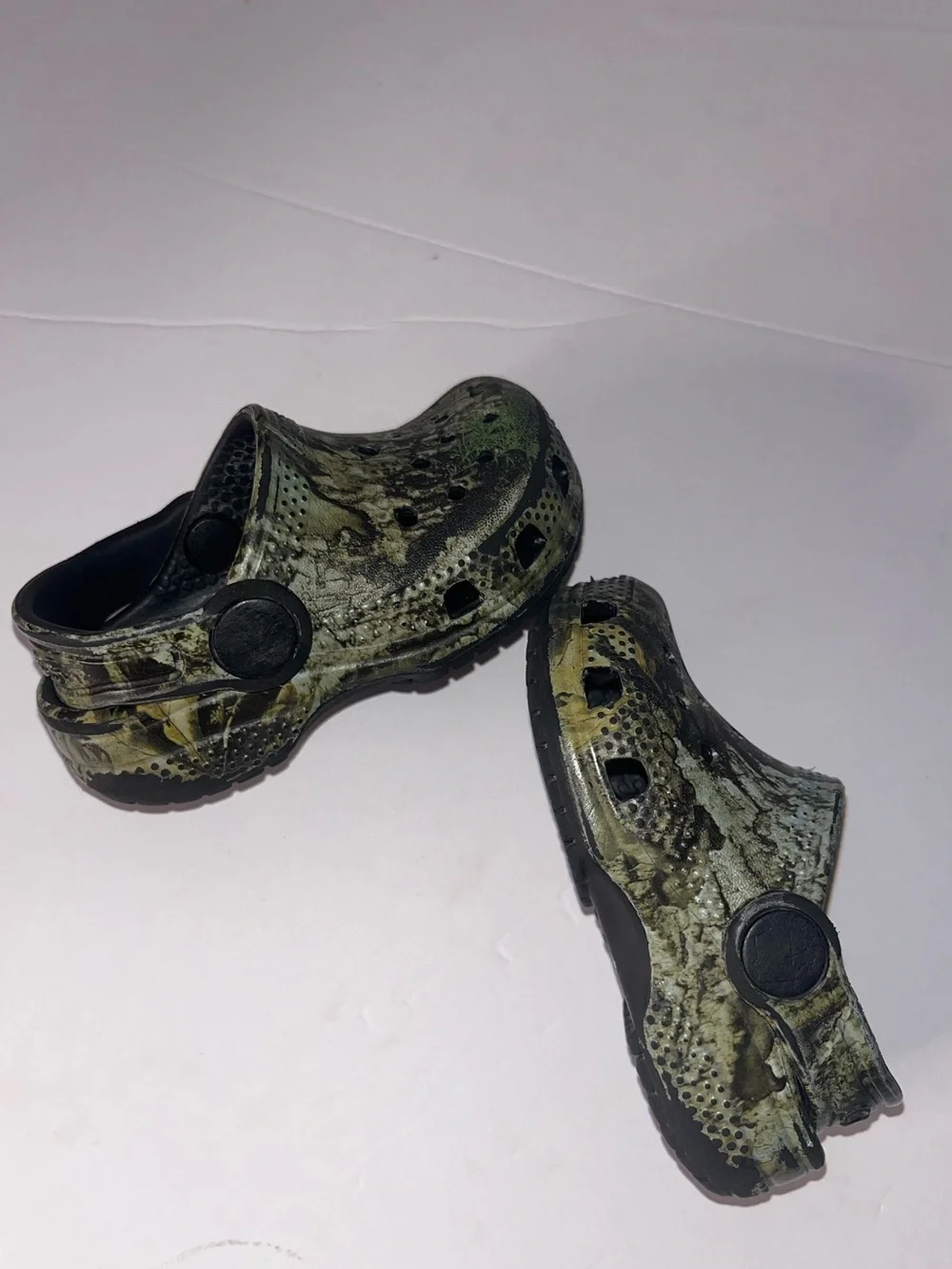 Crocs Clogs Boy C4 size 4  Green Camouflage  Camo Slip On Water Shoes
